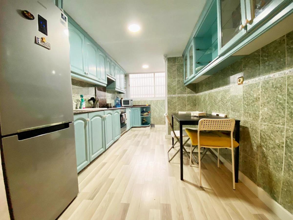 Valencia Guest Rooms Near The Beach In Shared Apartment 외부 사진