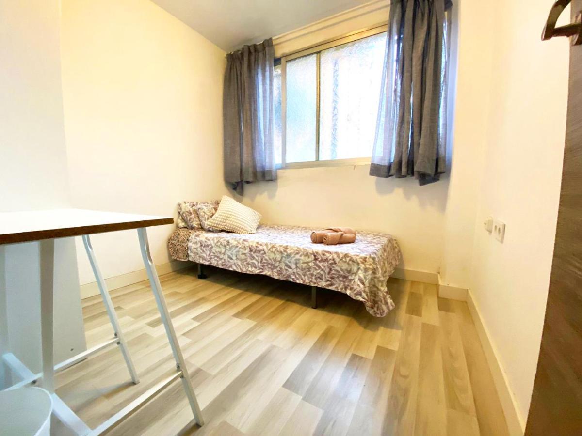 Valencia Guest Rooms Near The Beach In Shared Apartment 외부 사진